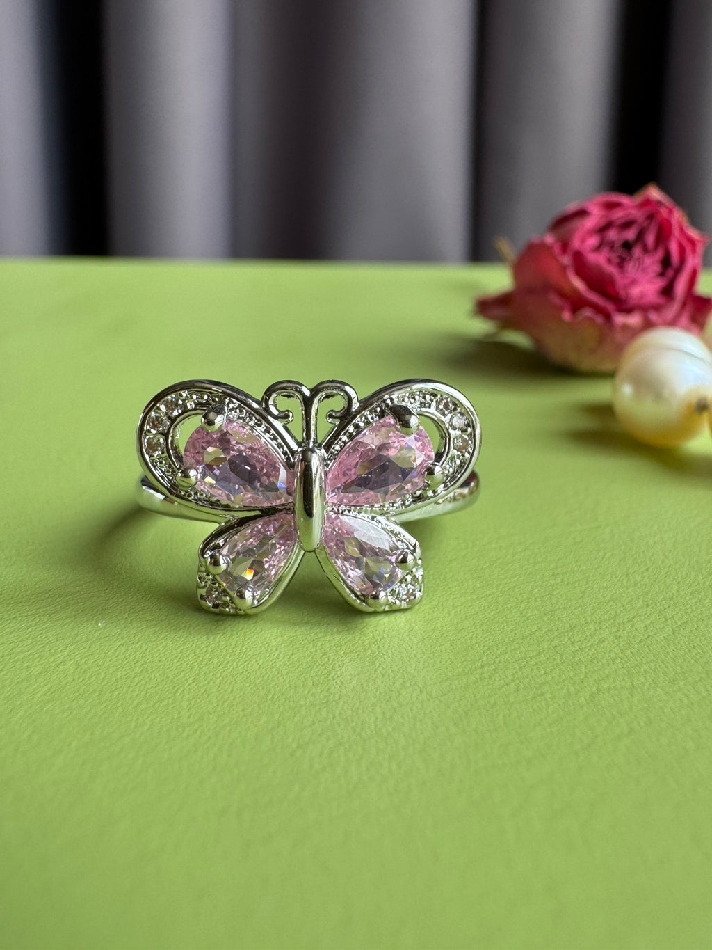 Light Luxury Hollow Inlaid Zircon Butterfly Ring for Women, Niche High-grade Sparkly Trendy Adjustable Open Ring