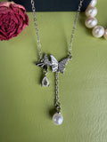 Best-selling pearl butterfly necklace, light luxury