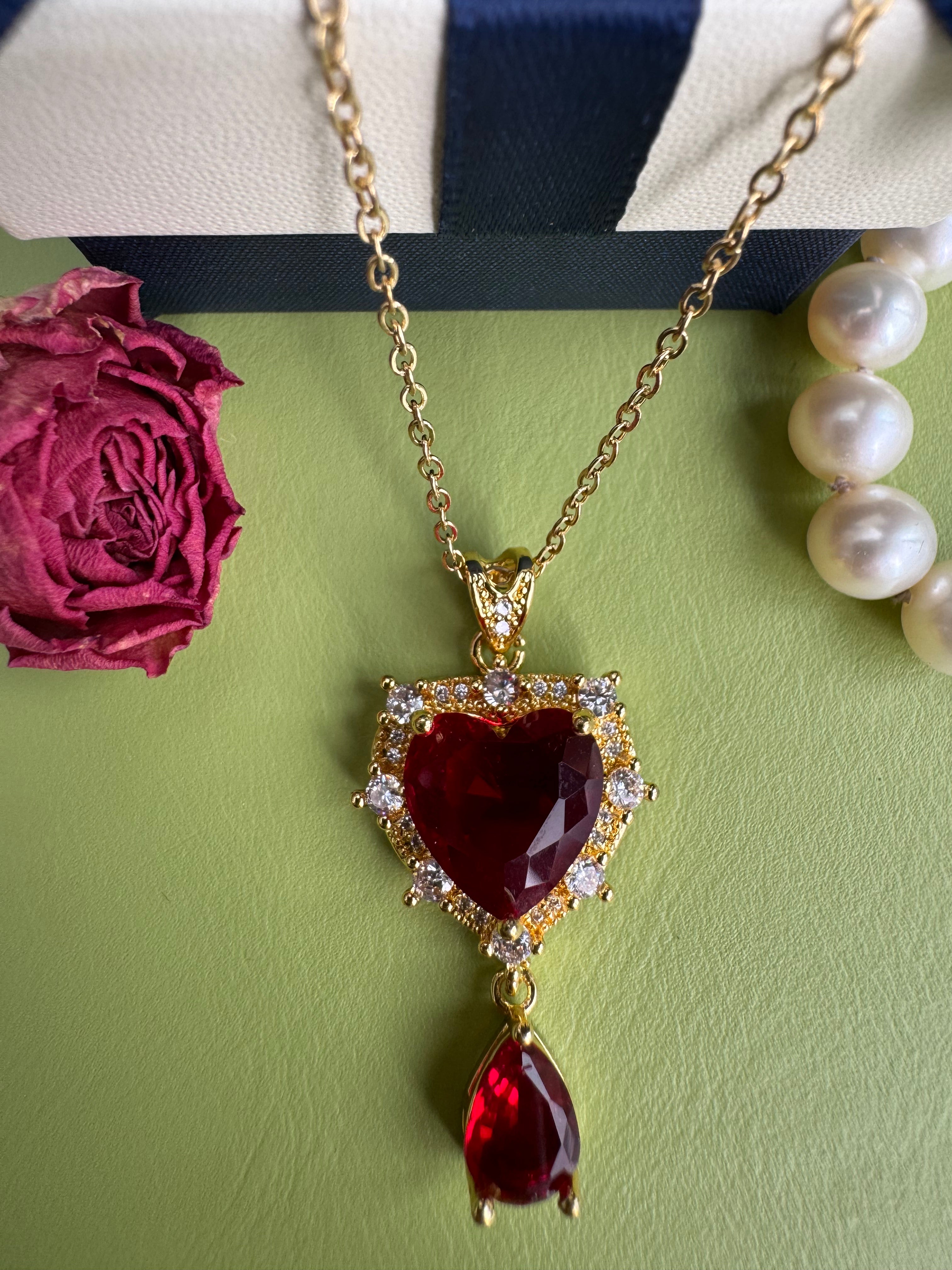 Copper inlaid zirconium light luxury new ruby necklace