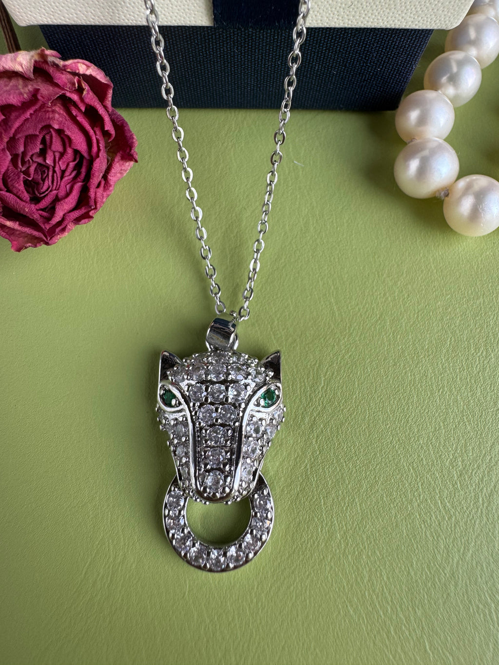 Best-selling Fashion Copper-Plated Zirconia Full Diamond Leopard Necklace