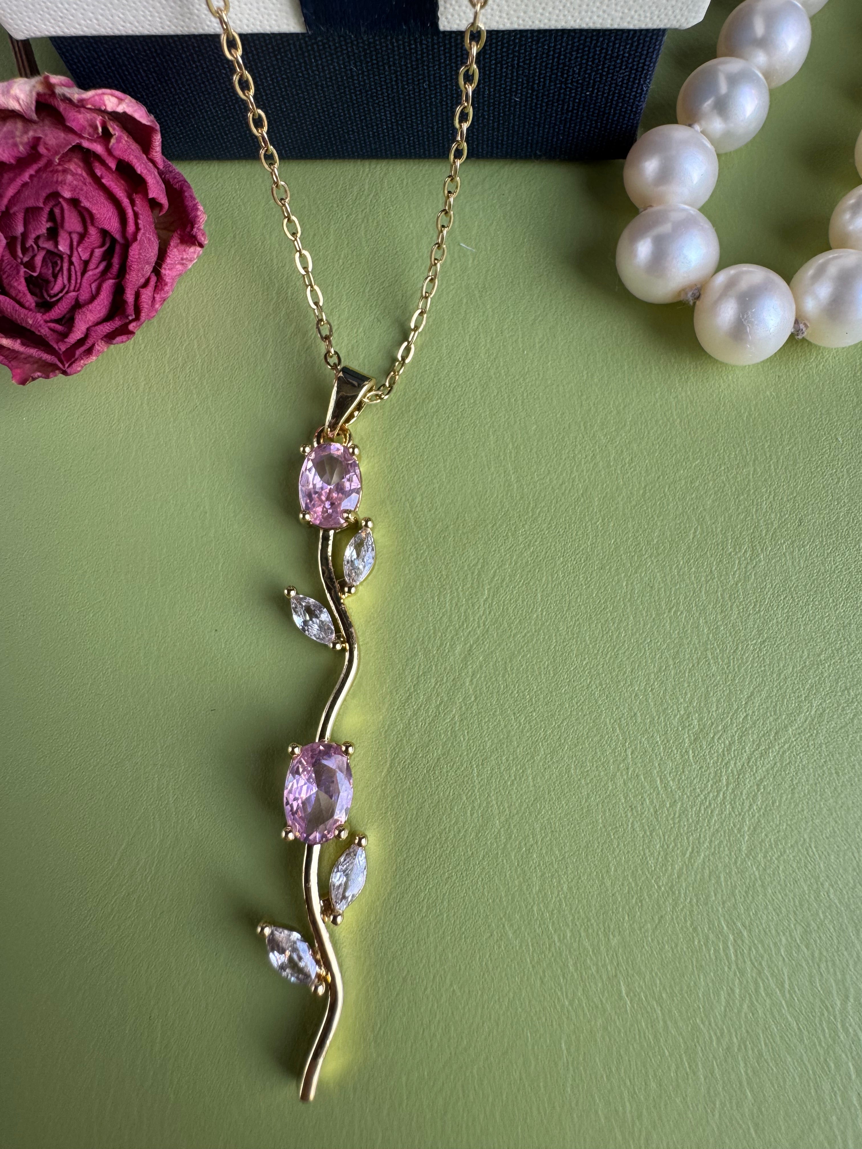 Best-seller Versatile Rose Flower Necklace, INS Style Simple and Elegant Clavicle Chain Jewelry