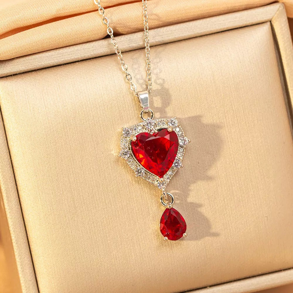 Copper inlaid zirconium light luxury new ruby necklace