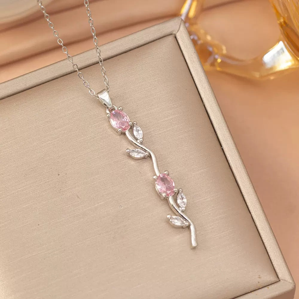 Best-seller Versatile Rose Flower Necklace, INS Style Simple and Elegant Clavicle Chain Jewelry