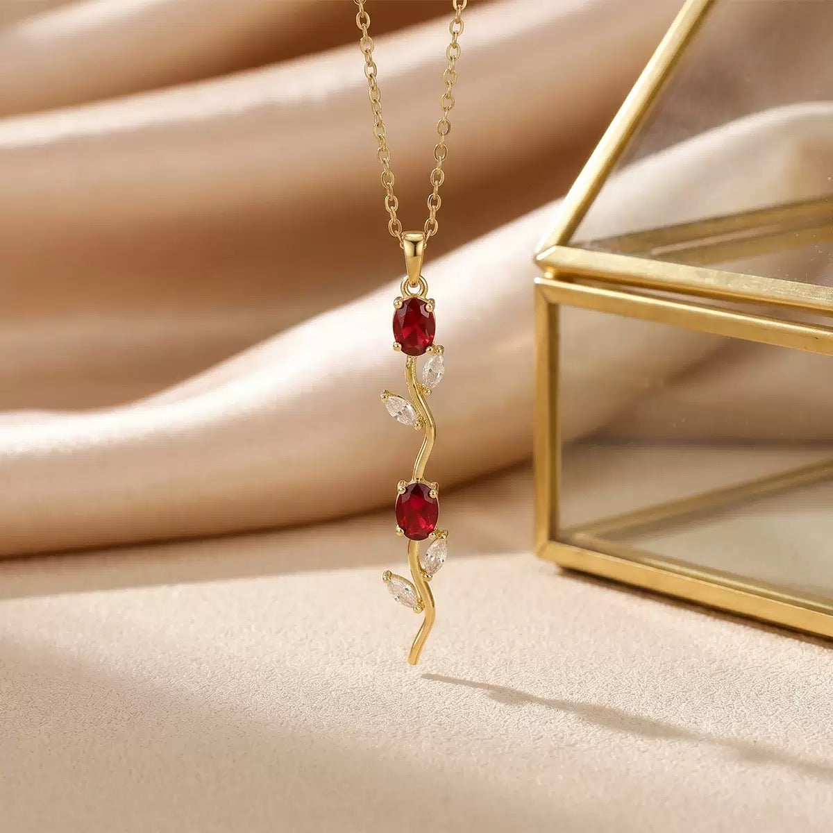 Best-seller Versatile Rose Flower Necklace, INS Style Simple and Elegant Clavicle Chain Jewelry